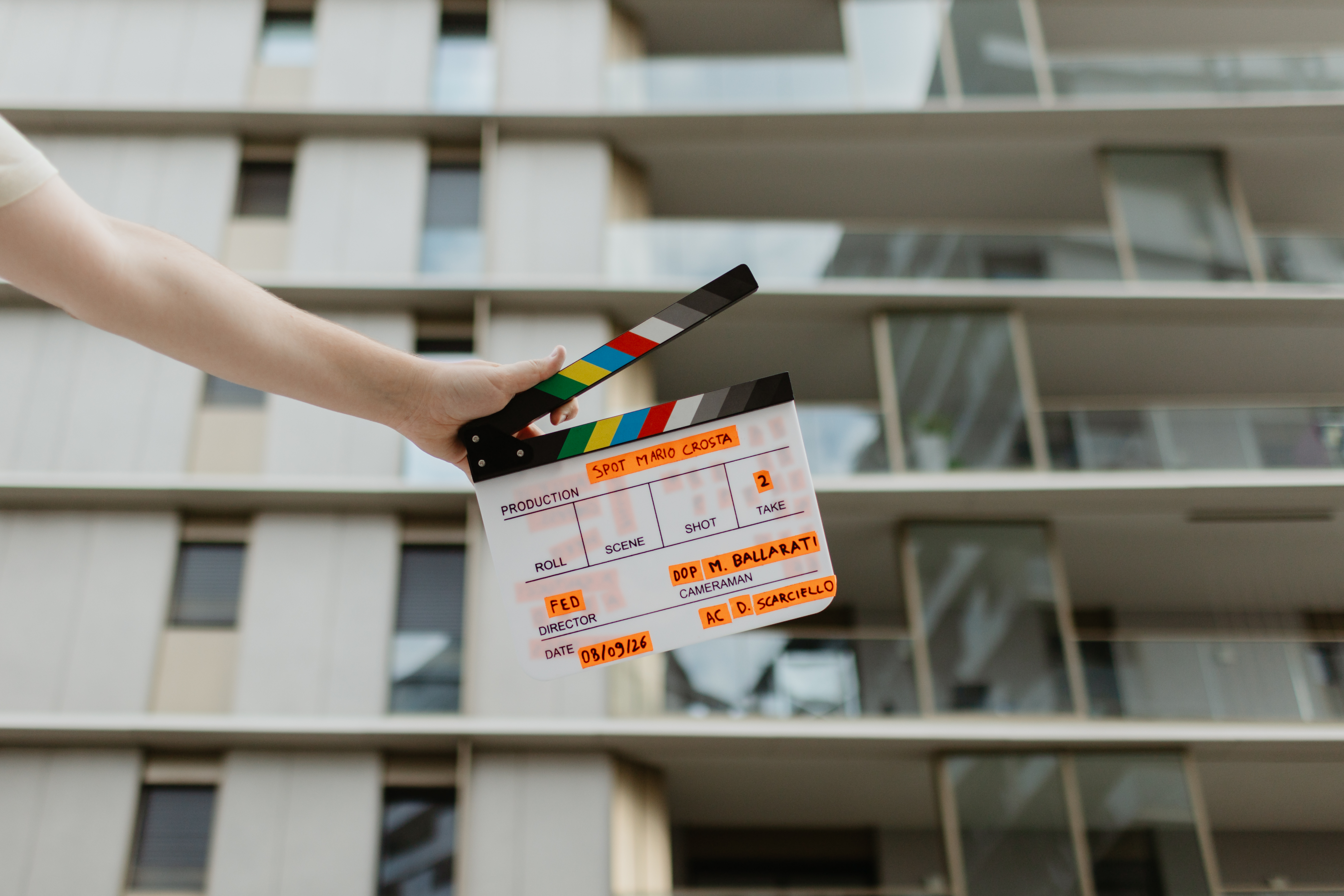 Il ciak dello spot Mario Crosta sul set in esterno